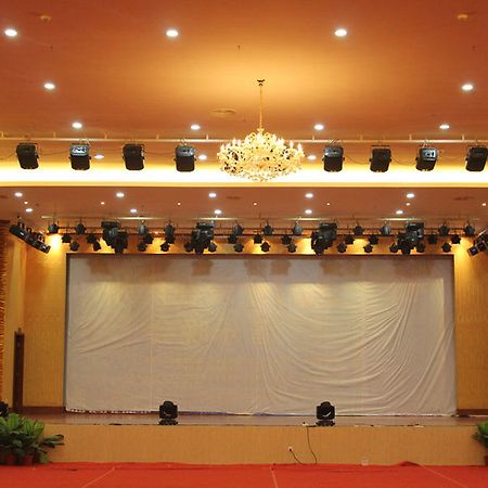 גואנגג'ואו Zhongda Jindu Hotel מראה חיצוני תמונה