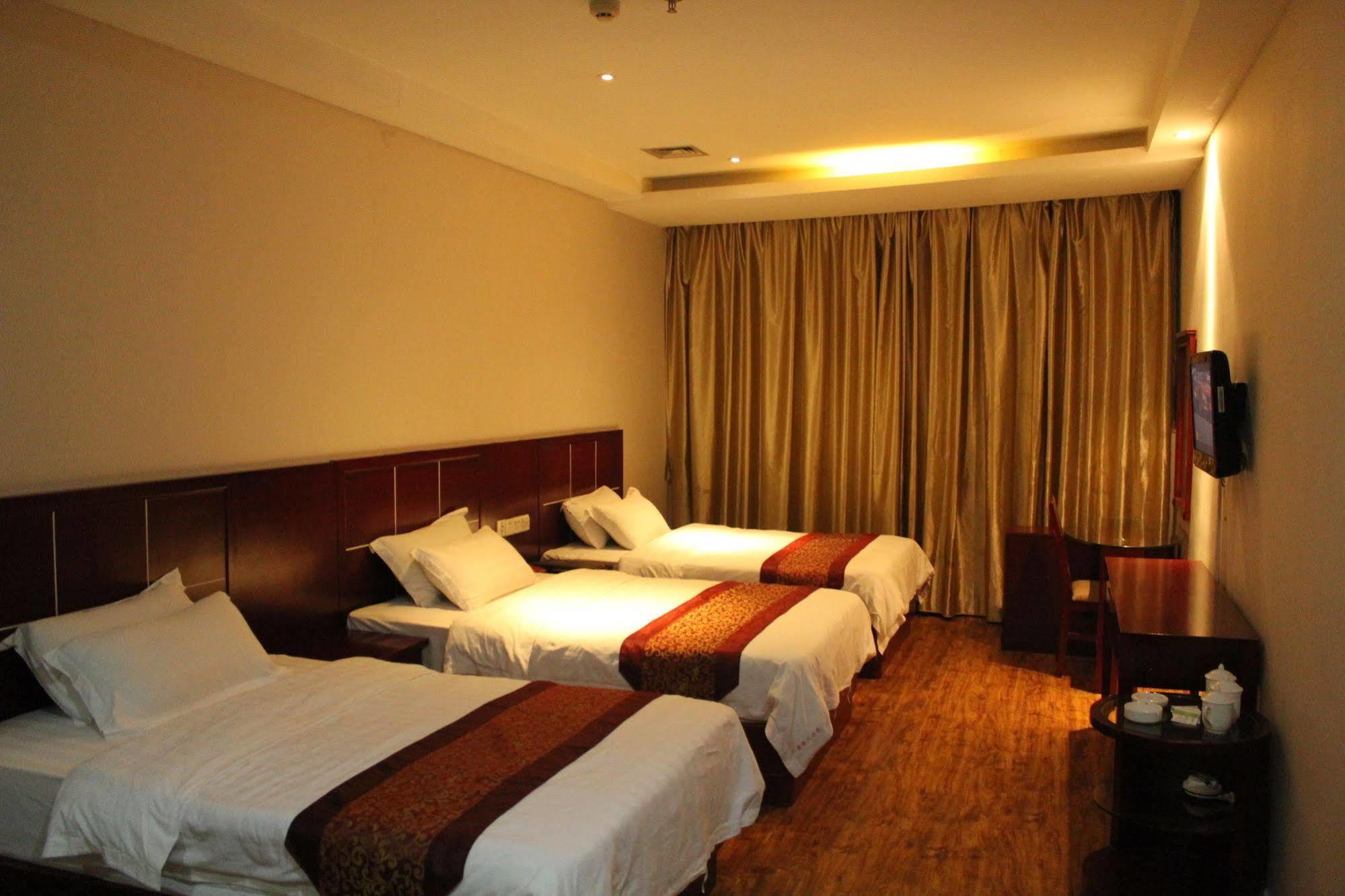 גואנגג'ואו Zhongda Jindu Hotel מראה חיצוני תמונה