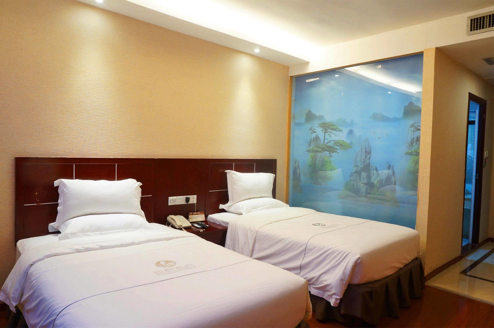 גואנגג'ואו Zhongda Jindu Hotel מראה חיצוני תמונה